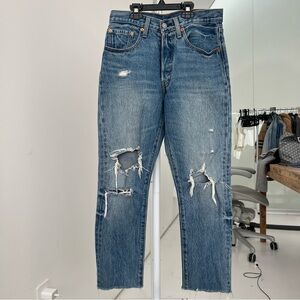 Levi 501 high waisted mid wash jeans short / cropped